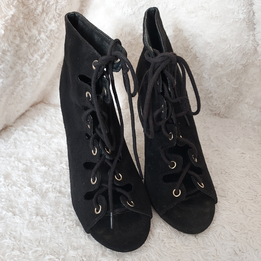 Charming Charlie Black Faux Suede Gladiator 4" Heel Stiletto Pumps 7 Rebel Punk